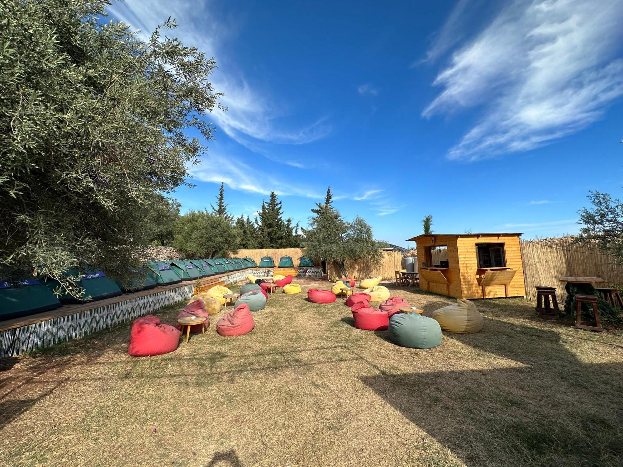 Hotel Alt Camping Dhërmi Exteriér fotografie